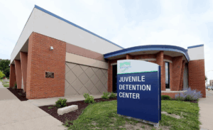 PLANS AFOOT FOR NEW SCOTT CO JUVENILE-DETENTION CENTER, DESPITE IA’S RESERVATIONS