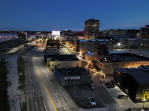 MOTOR ROW ALLEY LIGHTS UP BUCKTOWN AND EMERSON PLACE