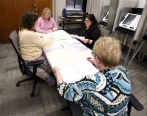 DEPUTY CLERK MAGGIE CROUCH WANTS CTY CLERK KAREN KINNEY’S SEAT