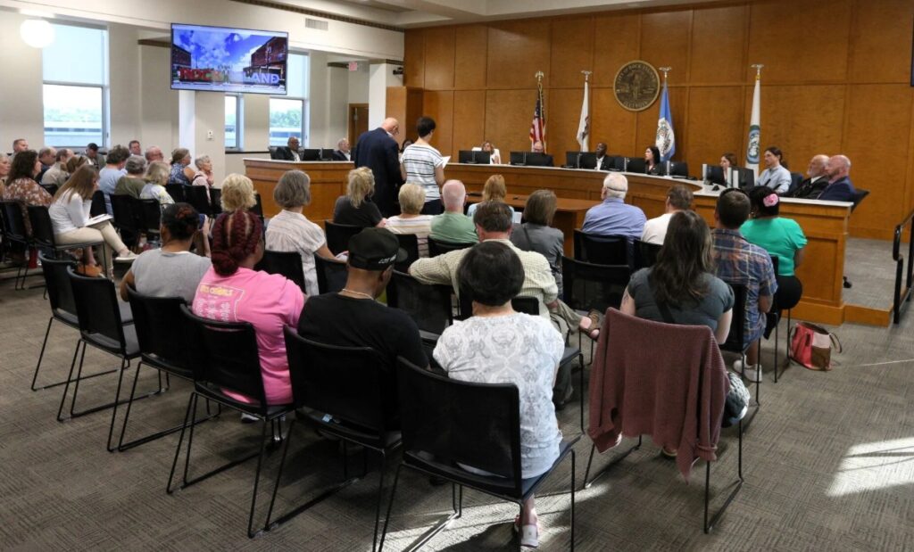 ROCK ISLAND COUNCIL TO BIG ISLAND: WHO’S THE BIGGER ISLAND NOW?