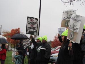 Unionized Starbucks workers rally in Des Moines ahead of potential nat’l strike