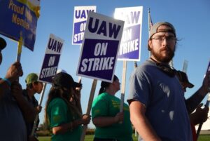FOUR YEARS AFTER DEERE STRIKE: HOW HAVE LABOR RELATIONS CHANGED?