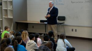 Rep Tom Jeneary visits elementary school to teach students about government