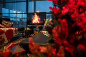 Figge Art Museum hosting live music at The Lodge on Thursday nights