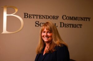 FINALISTS FOR PLEASANT VALLEY SCHOOL DISTRICT SUPERINT AND AUTOMATIC-EXTENSION CLAUSE REMOVED FOR BETTENDORF SUPERINT