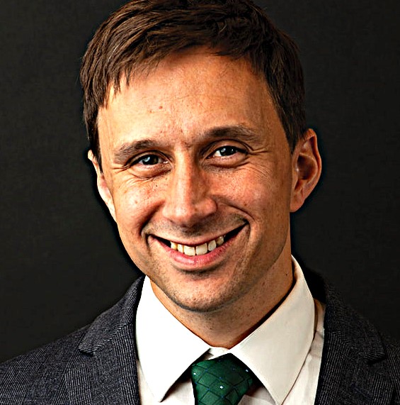 BRIAN ALLEN OUT AS QC ARTS EXEC DIR