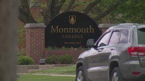 Monmouth College gets $5M gift from alumni couple