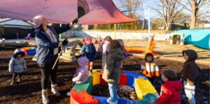 Pres Trump freezes $10B in social-service, child-care funding for Illinois, four other blue states