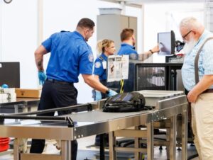 Central Illinois Reg’l Airport seeks community donations to support unpaid TSA officers