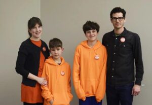 Glenn families ask Normal Town Council to help save school