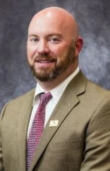 FAMILY BUSINESS CONNECTED TO ROCK ISLAND ALDER BILL HEALY WITHDRAWN FOR CITY CATERING-CONTRACT BID