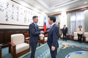 Rep Zach Nunn leads trade delegation to Taiwan