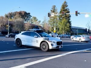 State unions want to kill Waymo-friendly bill in Springfield