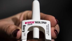 Henry Cty Sheriff’s Office installs free life-saving Narcan dispenser in lobby
