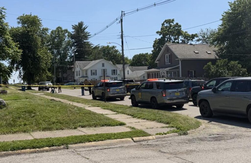 SEVEN DEAD, INCLUDING SHOOTER, IN MUSCATINE