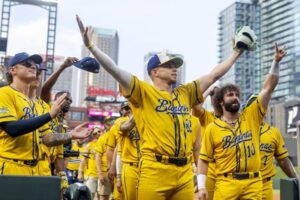 John Deere Classic going bananas; Savannah Bananas to appear in Silvis