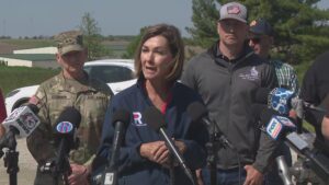Gov Kim Reynolds plans farewell 99-county tour
