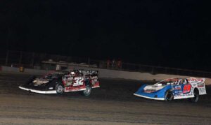 Davenport Speedway roars back to life for Season Championship night