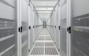 Iowa groups ramp up campaigns for and against data centers