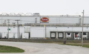 TYSON FOODS CLOSING PLANT IN JOSLIN, IMPERILING WORKERS