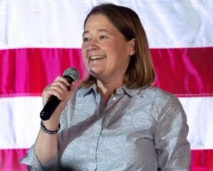 Brenna Bird widens Attorney Gen fundraising lead