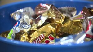 Bettendorf financial group to collect candy for soldiers, veterans