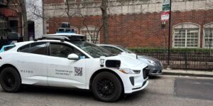 Bill aims to study how self-driving vehicles can be integrated into public transit
