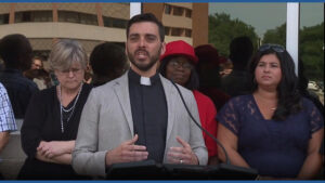 QC Interfaith celebrates forty years, honors former president