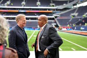 NFL commissioner Roger Goodell meets w Gov JB Pritzker, state lawmakers, renewing hopes for Arlington Heights stadium